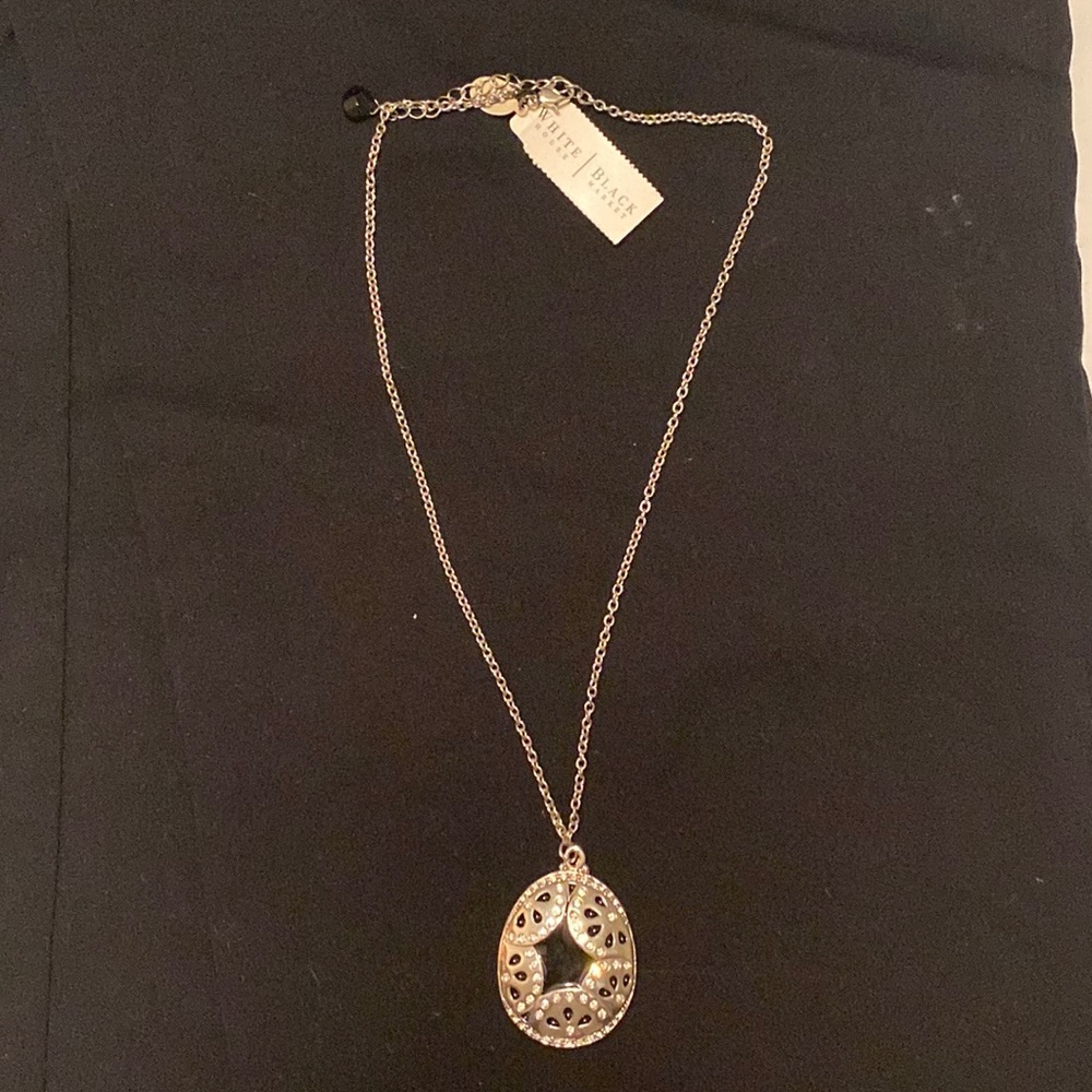 New White House/Black Market pendant necklace